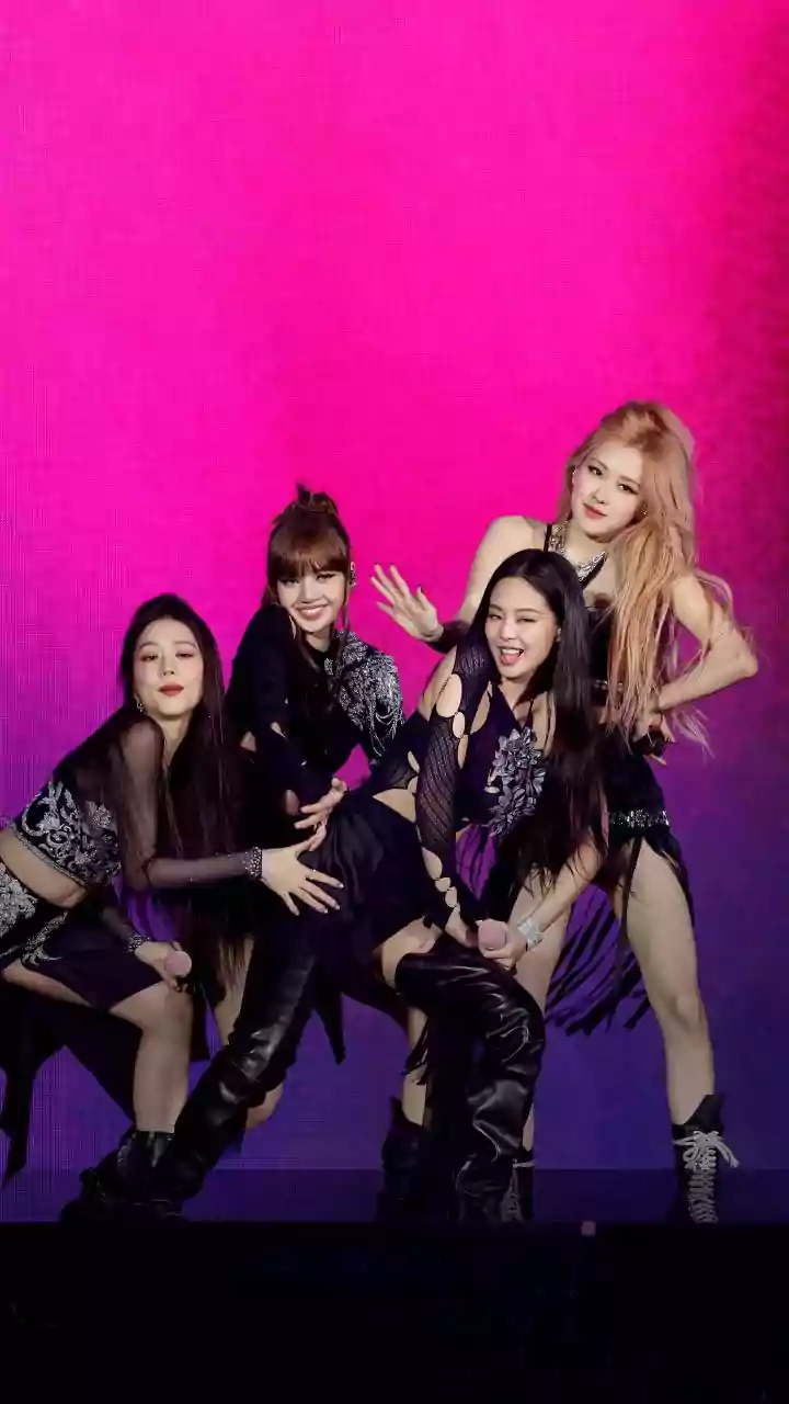 BLACKPINK’s Rose Brings Main-Character Energy To 68th Grammy Awards | Watch