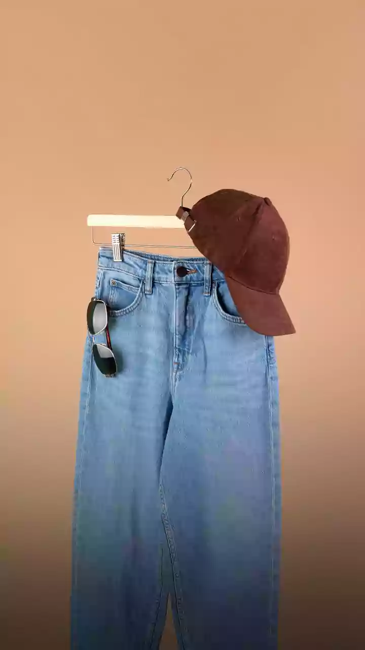 Como usar calça jeans de cintura alta no trabalho sem parecer informal demais