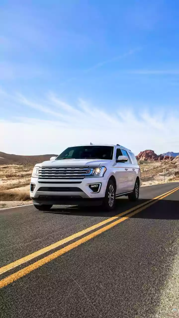 A Revised Front End Adds Light without Abandoning the Vertical-Bar Grille