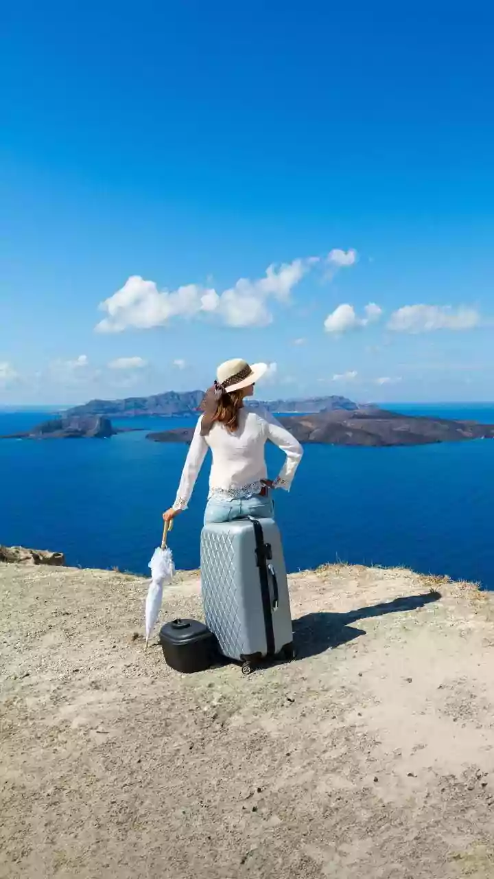 Santorini Style Secrets: 14 Effortless Chic Tips Learned From Local Islanders