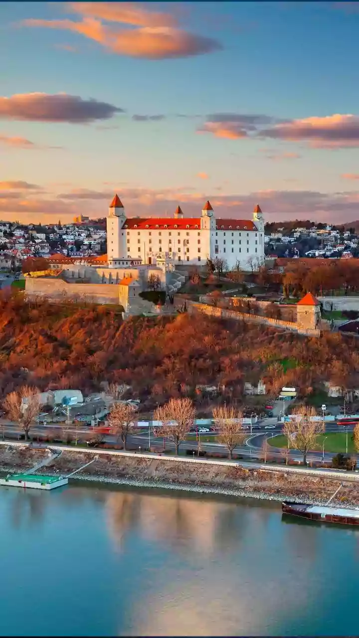 ‘Vande Mataram’ Echoes In Slovakia As PM Modi Arrives | Watch