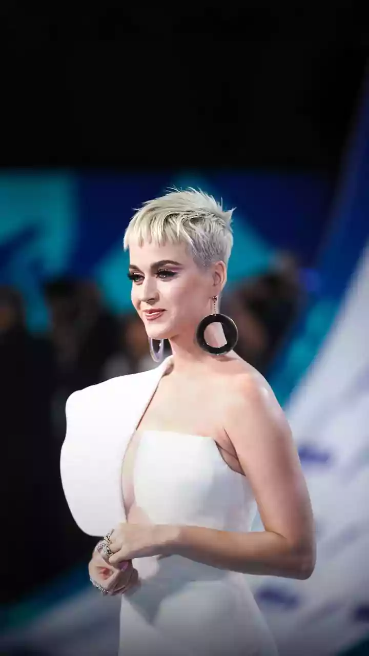 Davos Drama: Katy Perry and Justin Trudeau Spark Backlash After Viral Video