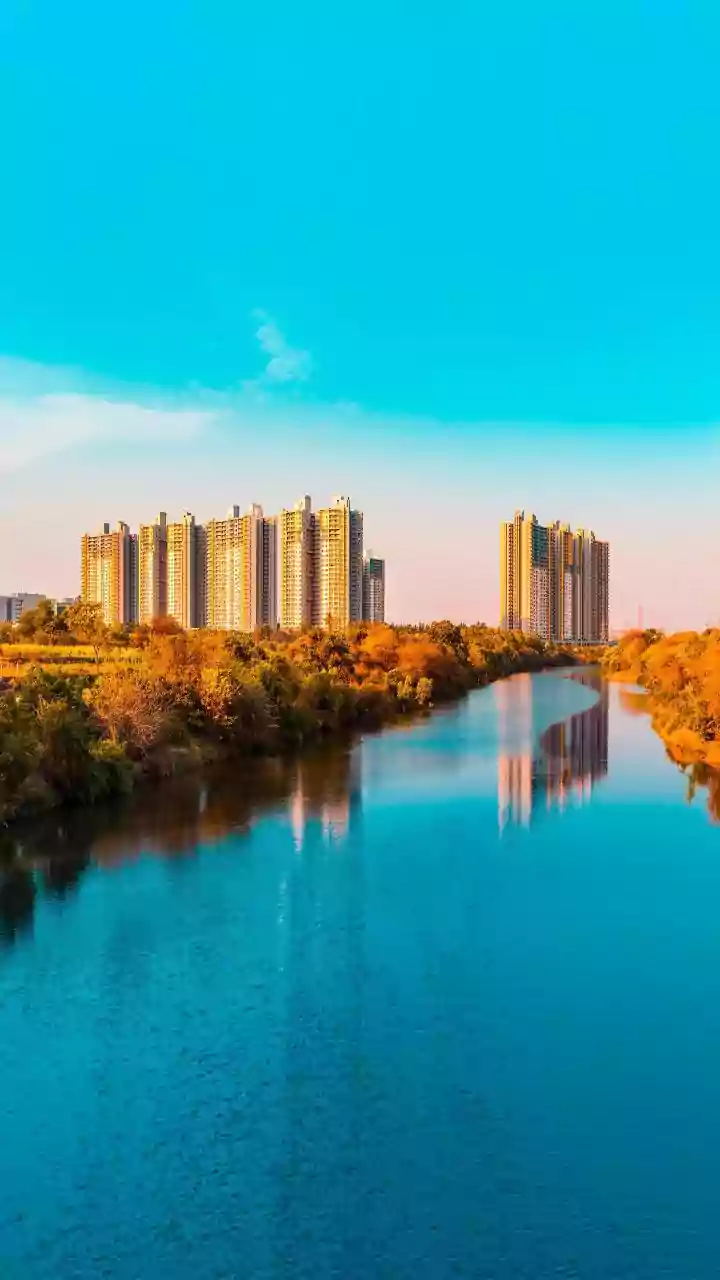 Noida Society Residents Face Severe Water Crisis: Builder's Promises Dry Up Amidst Allegations