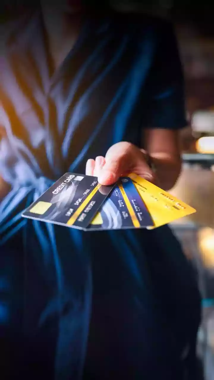Unlock Premier Airport Lounges & Travel Perks with Top Indian Credit Cards