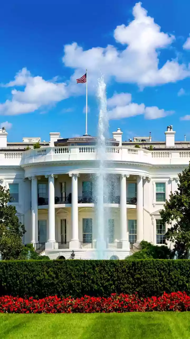 Trump says if Supreme Court strikes down his tariffs: 'WE'RE SCREWED!'