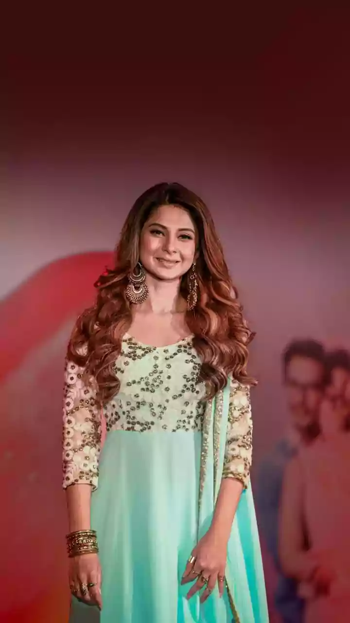 Jennifer Winget hosts wedding celebration in Goa with William Ishmael, inside videos surface online