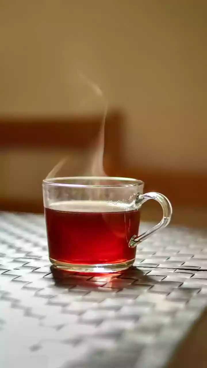 Drinking very hot drinks might cause esophageal cancer, says study