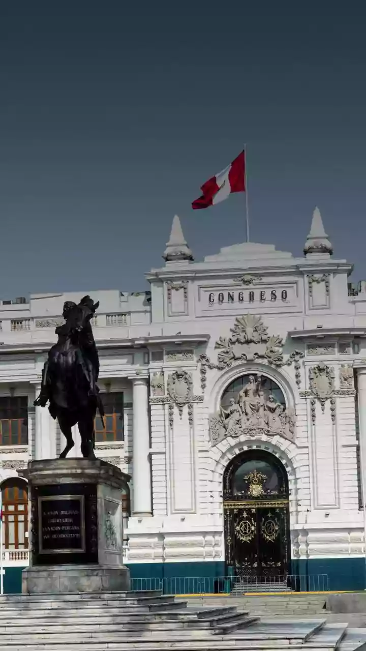 Eleições acirradas no Peru em 2026 tiveram mais de uma virada