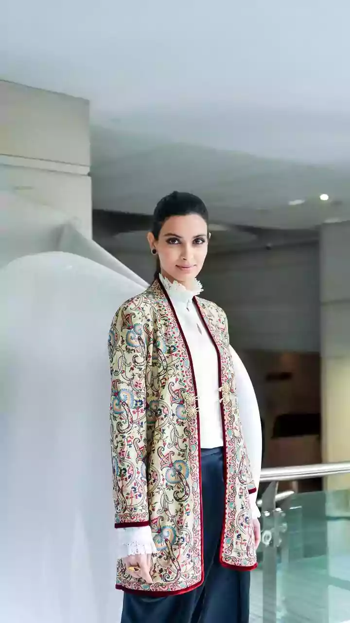 India's Embroideries: Five Global Threads of Glory