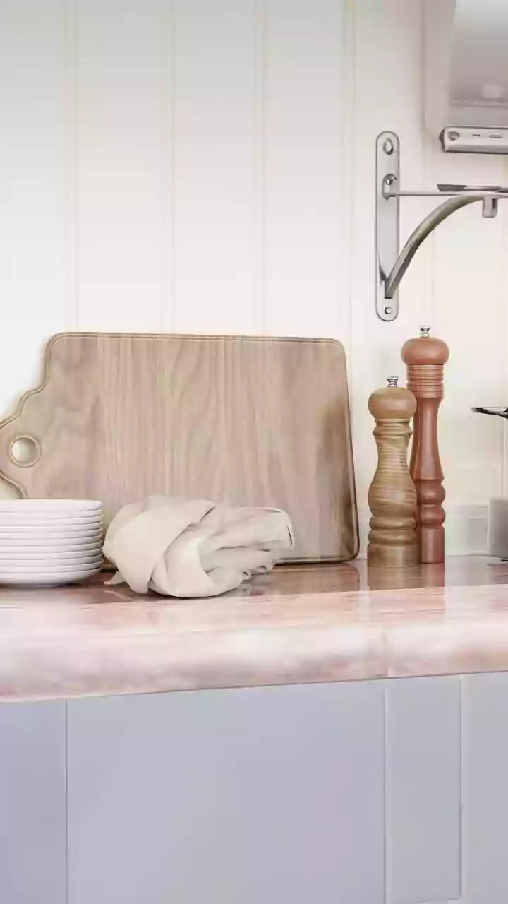 The Decorative Hardware Refresh Trend Connects Hole Spacing with Grip