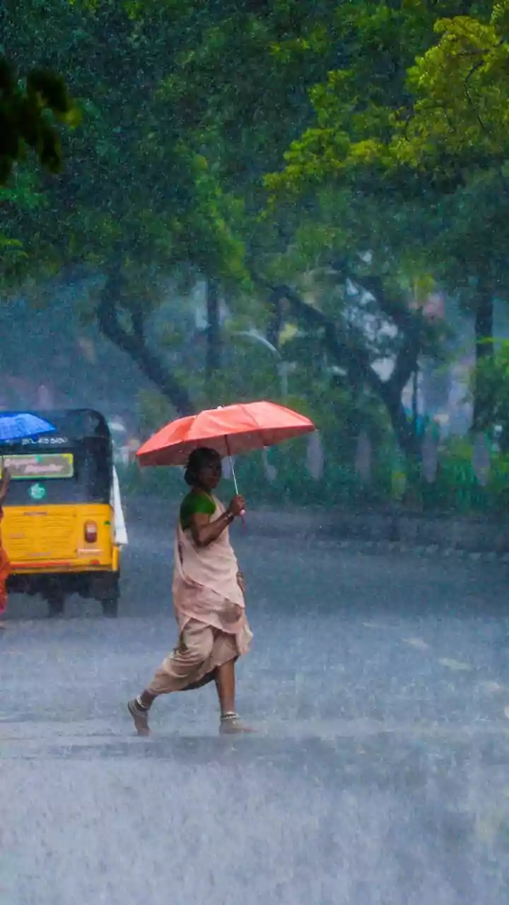 India’s Heatwave & Heavy Rain Weather Split Leaves Summer Holidays Harder To Plan
