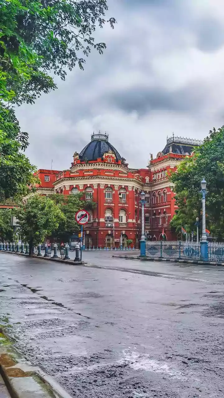 ED moves SC against Mamata for obstructing I-PAC raids