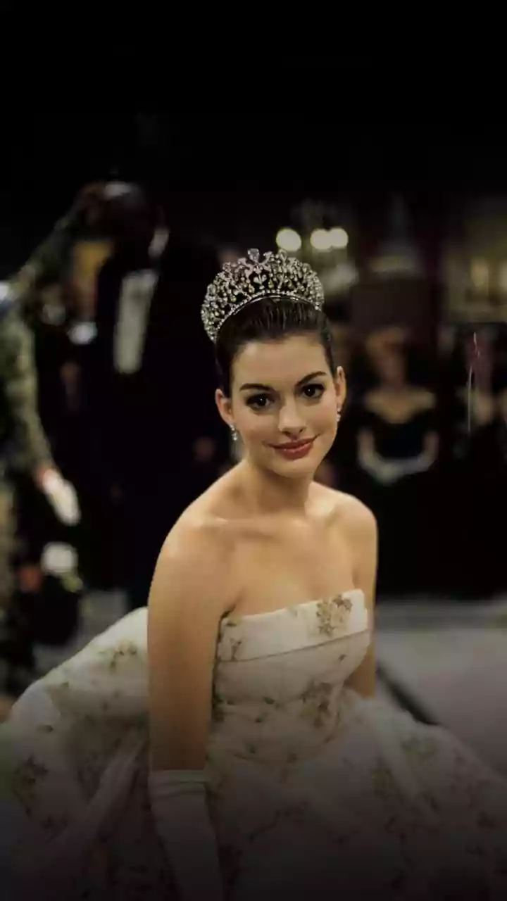 Hathaway confirms 'The Princess Diaries 3' development, original script tossed