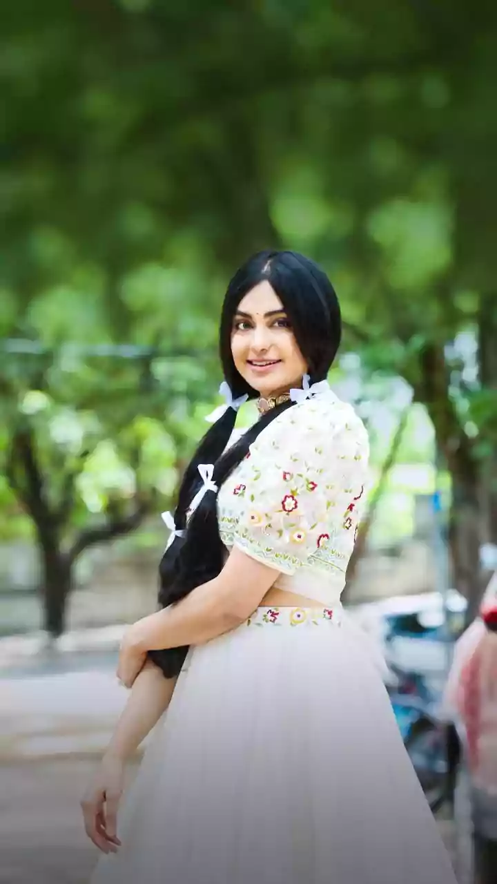 Adah Sharma's Kaddu Core Workout: Posture Fix