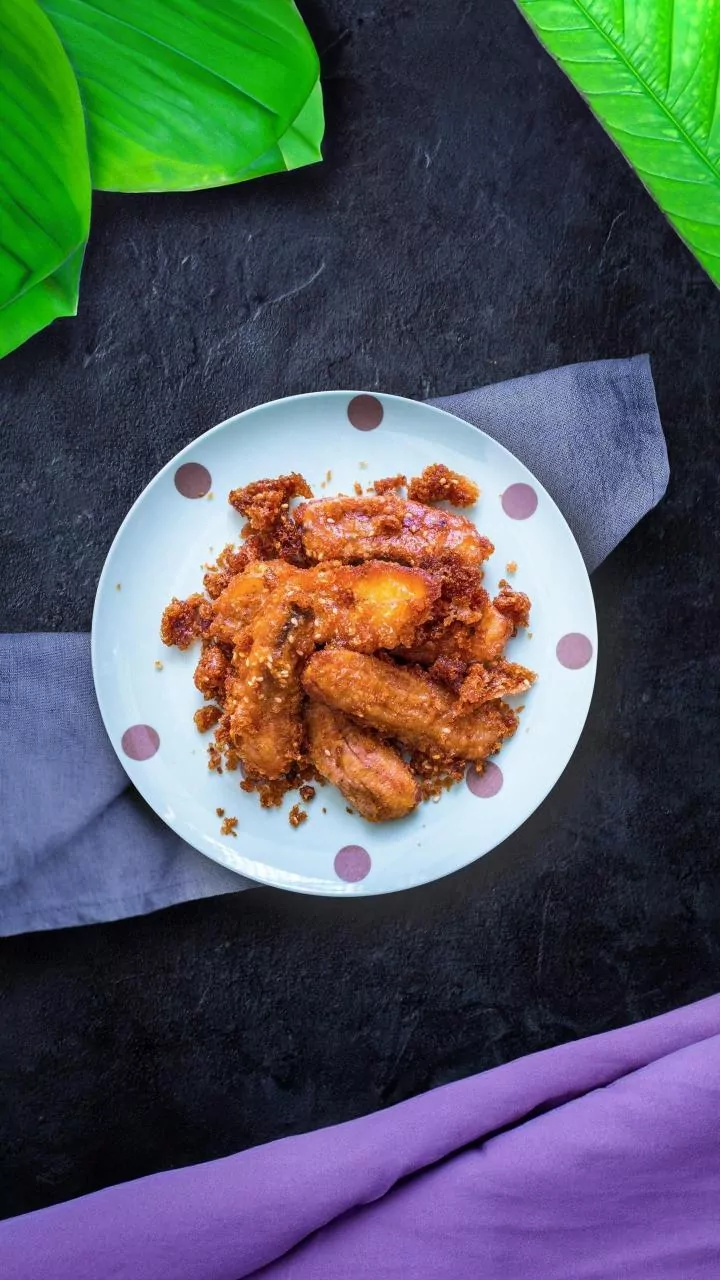 How Home Cooks Bake Air-Fried Banana Chips And Pakoras For Less Oil Crunch
