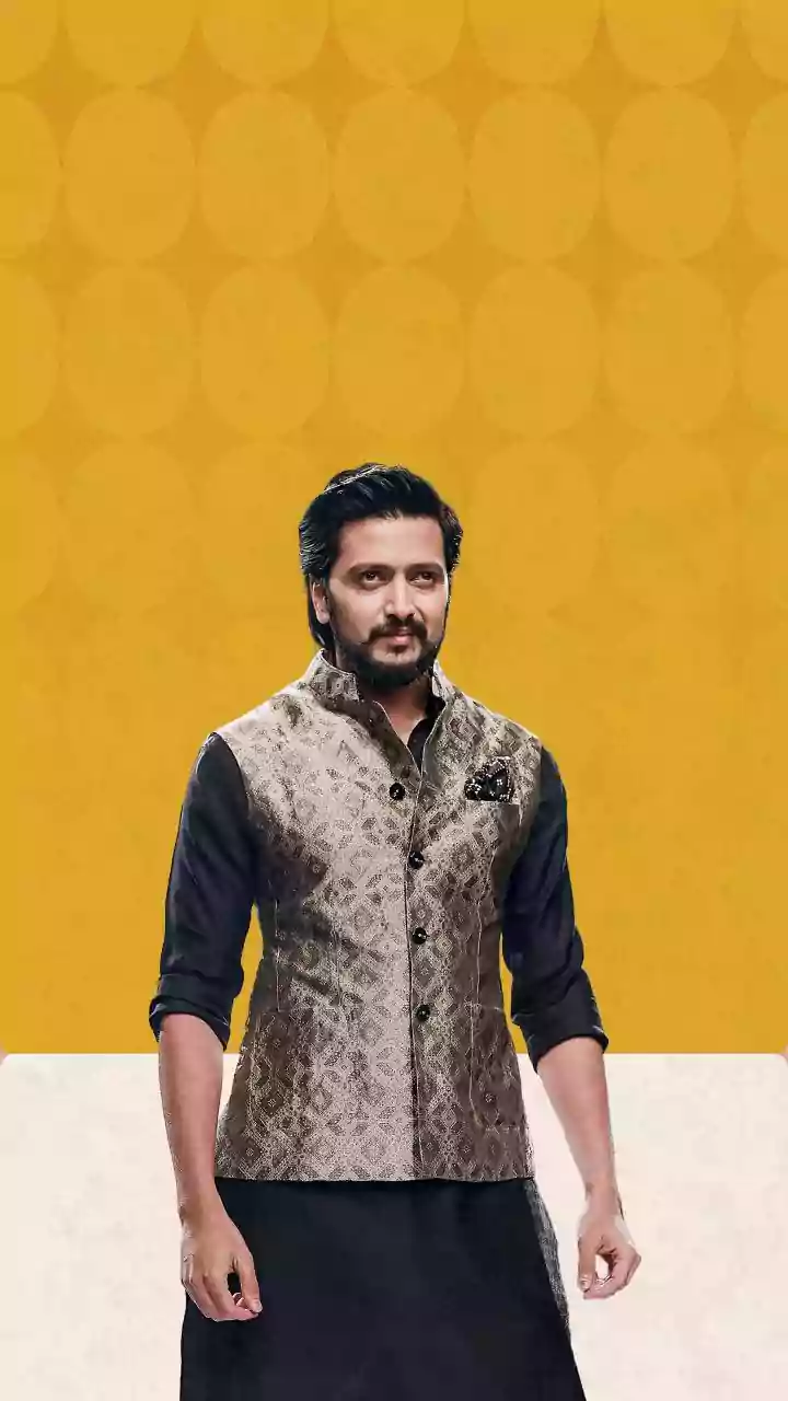 Riteish Deshmukh's new 'Raja Shivaji' poster out; historical saga's anthem 'CHHATRAPATI' set for Monday drop