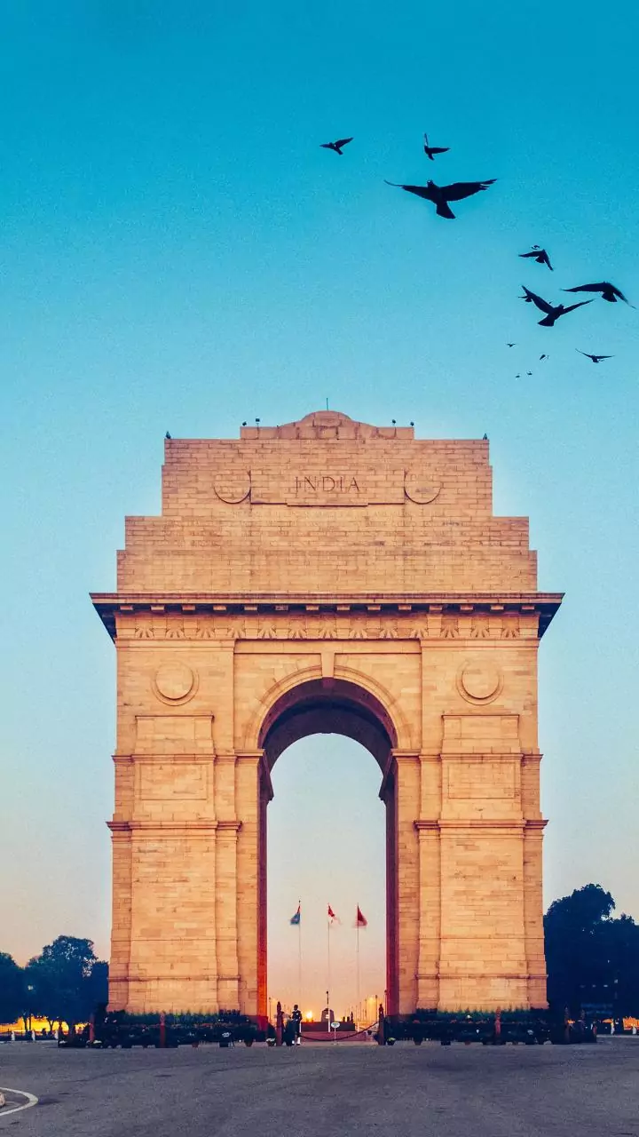 Indian bonds stay calm as RBI gears up for big buy