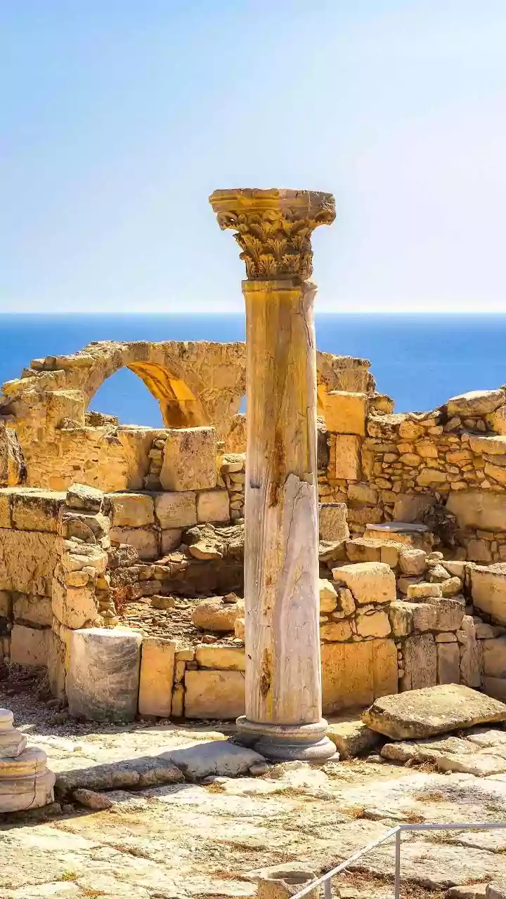 Ancient Cargo Containers May Have Held Oil or Wine