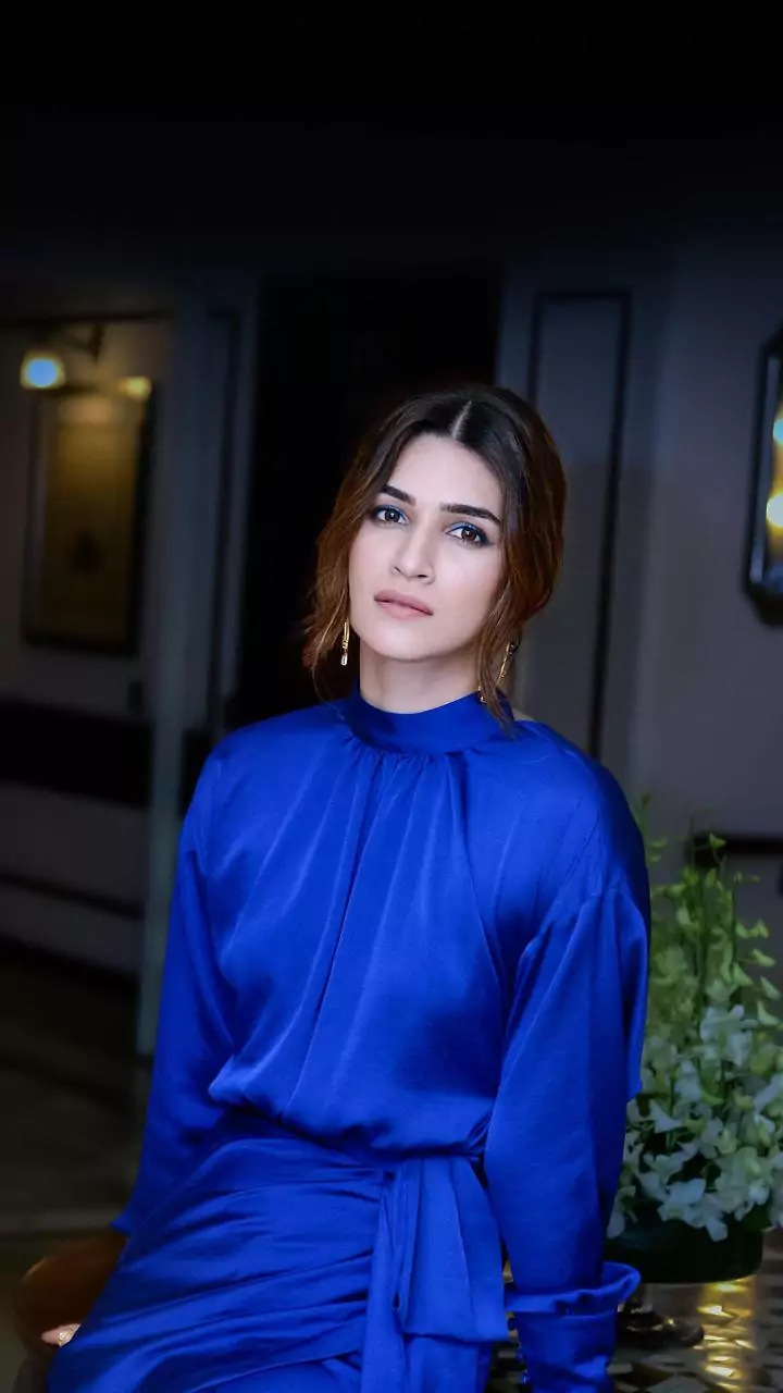 Kriti Sanon-Kabir Bahia Breakup? Here's Truth Behind His Viral Video With Another Girl