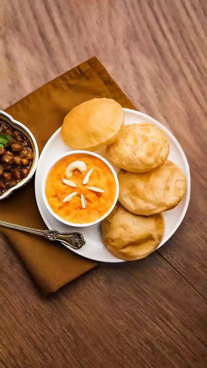 Indore's Food Culture Is Built On Queues