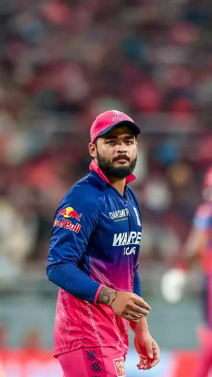 Riyan Parag Caught Vaping In IPL Dressing Room, In Line For BCCI Punishment | Watch