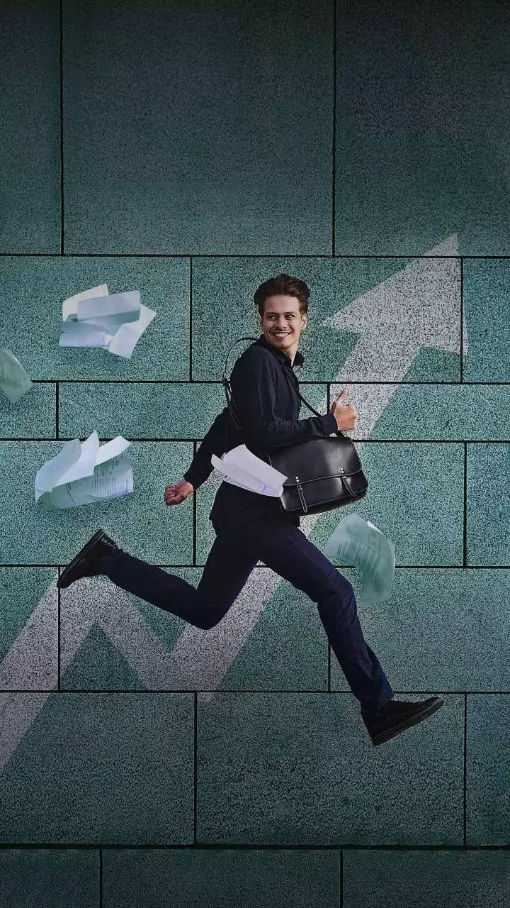 US-based State Street Investment to acquire 23 pc stake in Groww AMC for Rs 580 cr