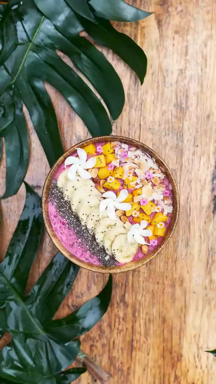 Edible Flowers, Banana Leaves, And Gold Foil: How Food Toppings Evolved Over Centuries