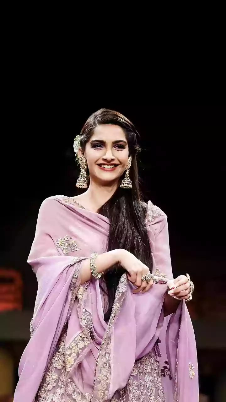 Sonam Kapoor To Kiara Advani: Bollywood Actresses Who Walked The Ramp Flaunting Their Baby Bumps