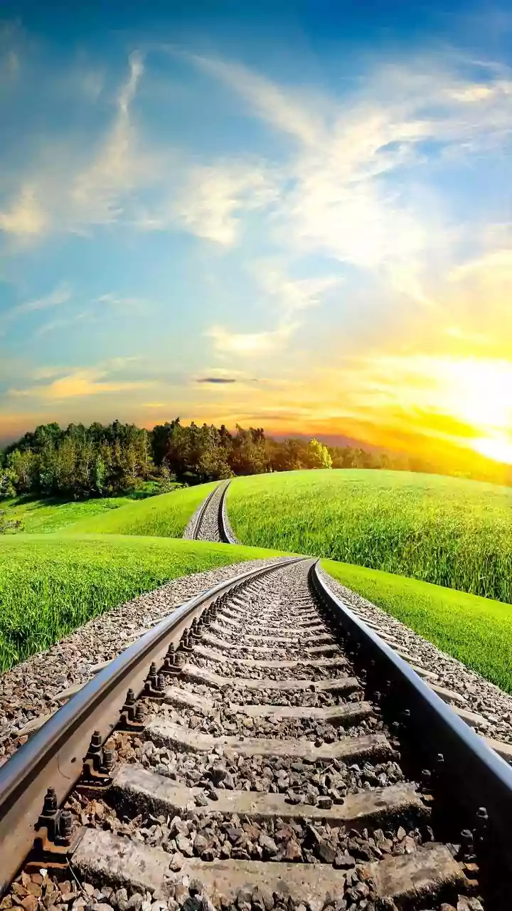 7 Indian Railway Trips For A Slower, More Scenic Monsoon Weekend