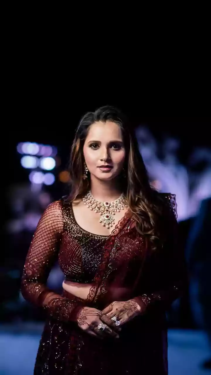 Sania Mirza's Regal Mustard Anarkali: A Masterclass in Effortless Ethnic Elegance