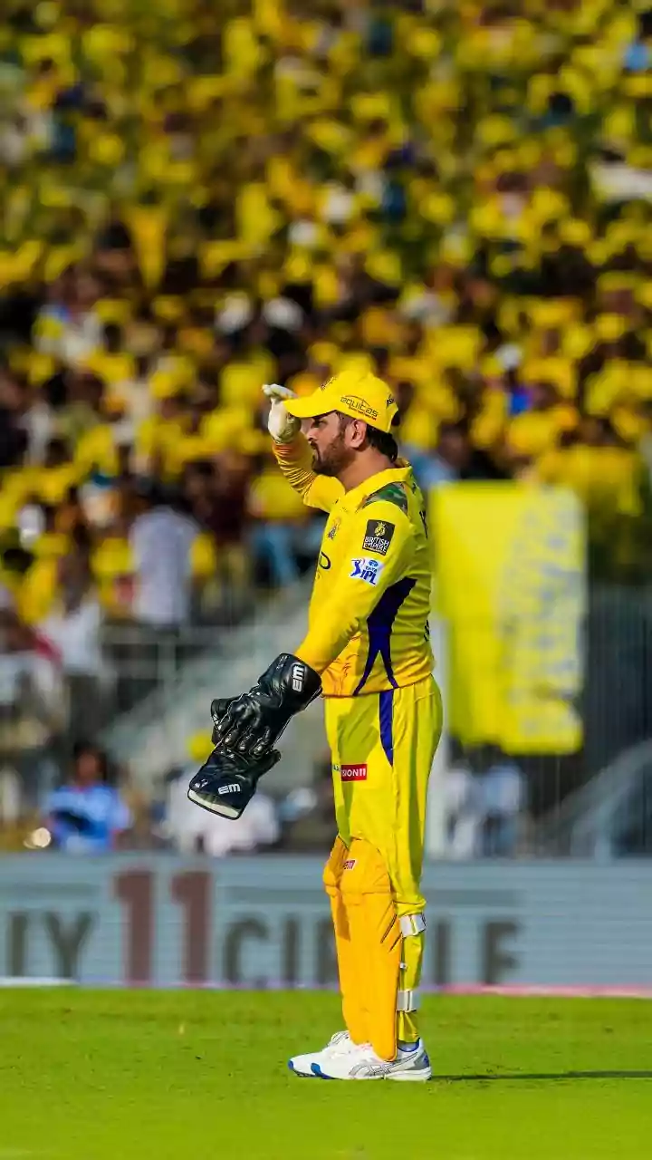 'Handled that very badly' - Sanjay Manjrekar not impressed with CSK moving on from MS Dhoni's captaincy