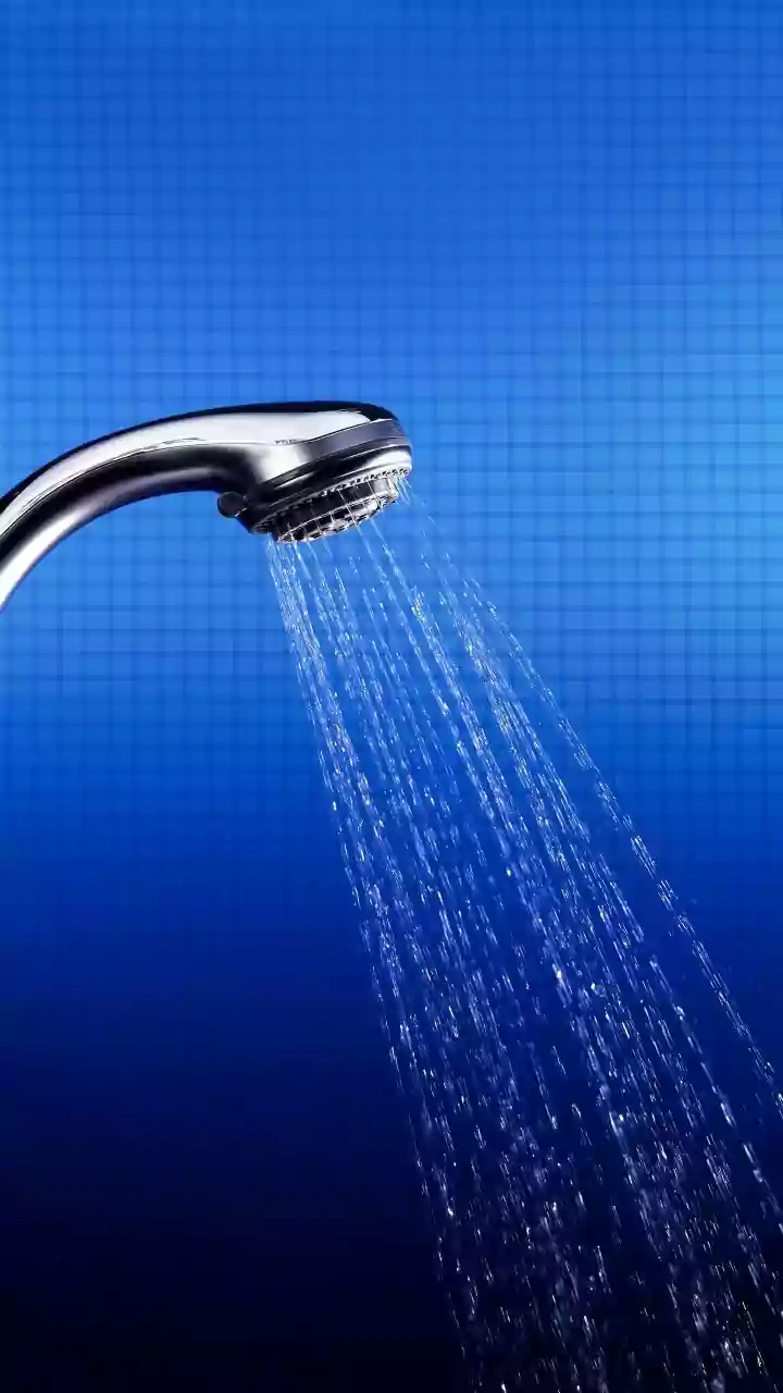 Dark Showering: Unlocking Stress Relief & Sleep