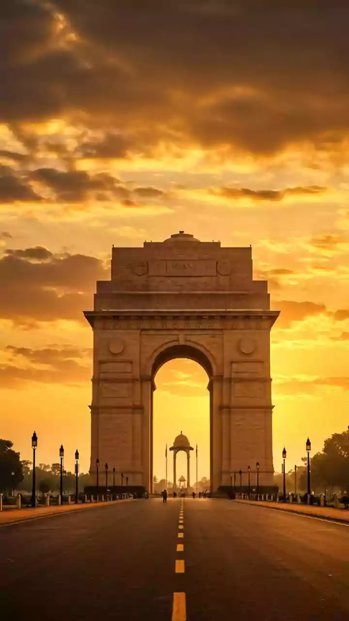 Amid Public Outrage Over AQI, Delhi Bans Entry Of Outside Vehicles Below BS-VI