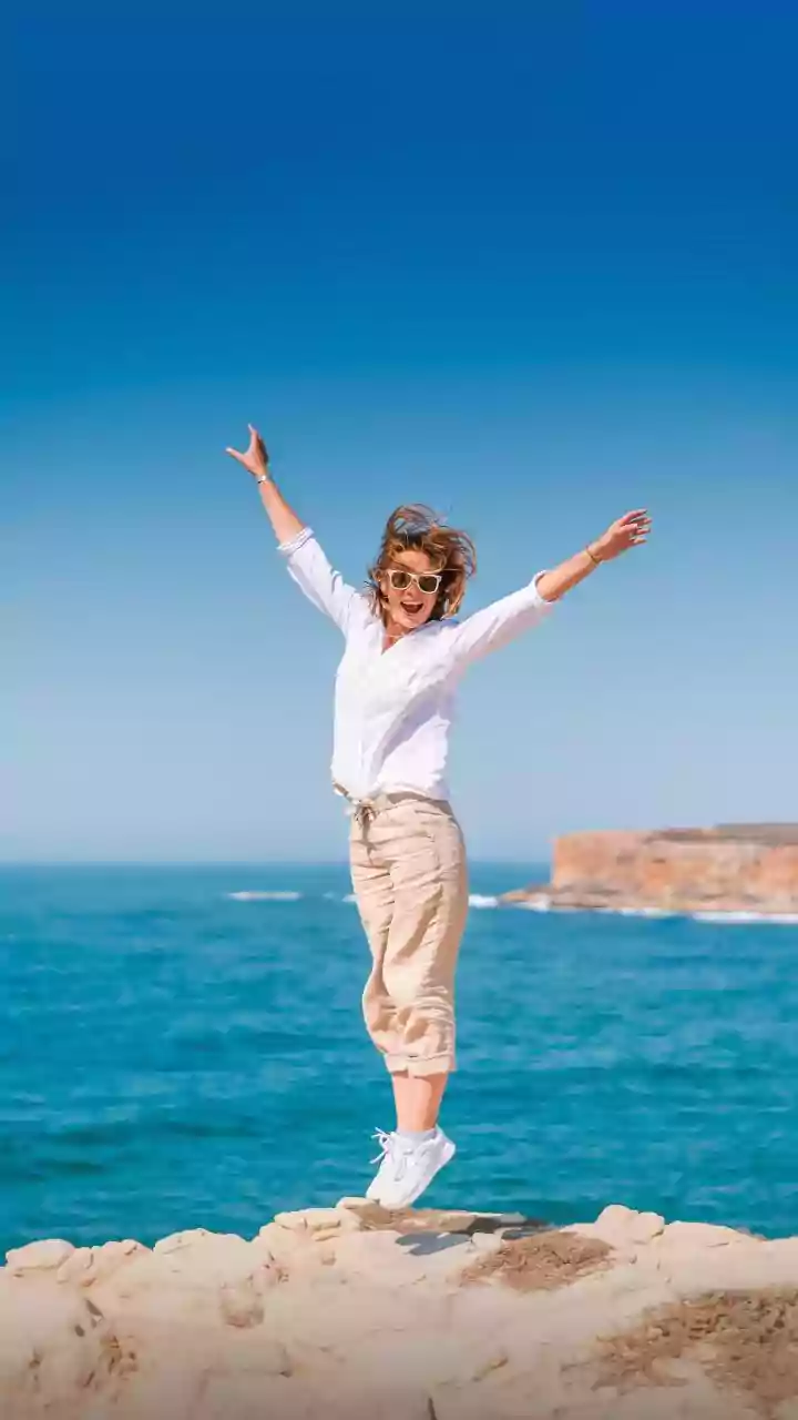 Capri Pants: Your Chic and Comfy Travel Companion for Spring Adventures