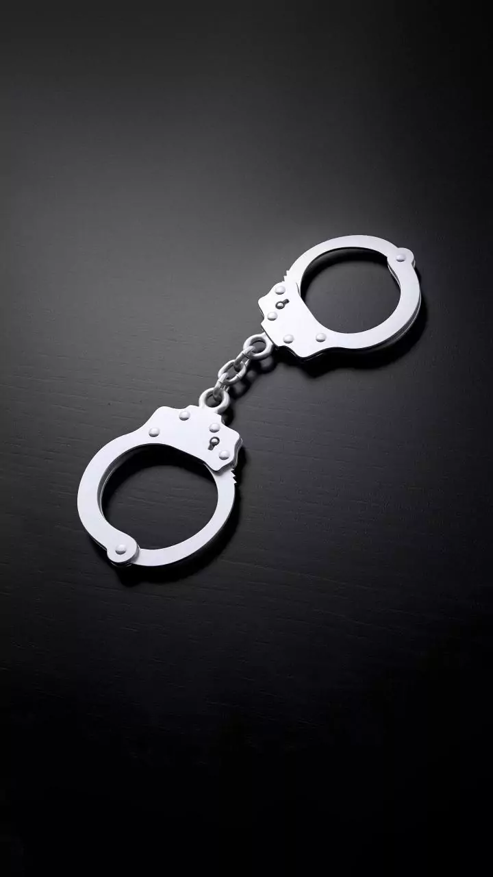 Vigilance arrests agent while accepting bribe on behalf of survey official in Kasaragod