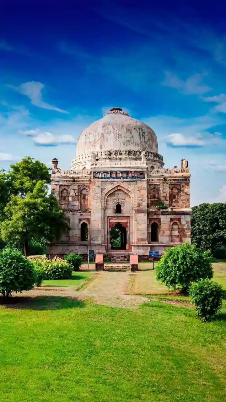 Why Responsible Travel Frameworks Are Crucial For Preserving India's Diverse Natural Parks And Historic Places