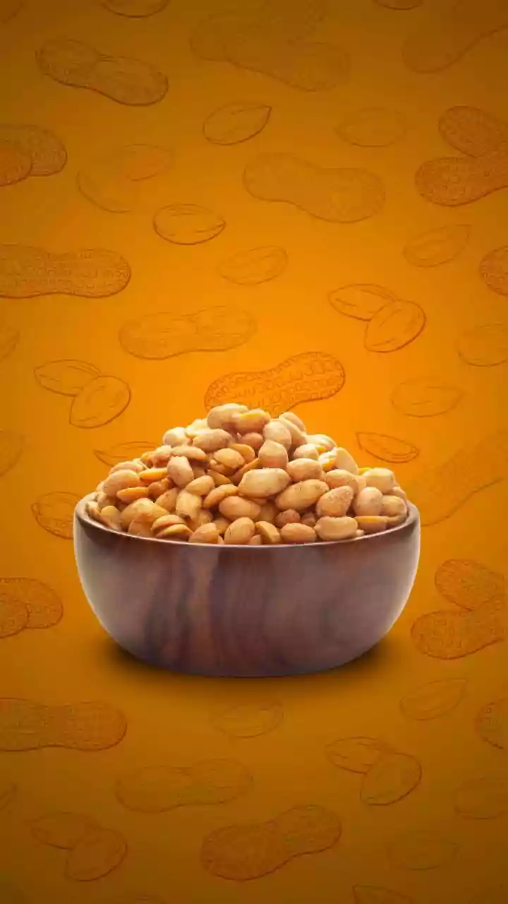 A Hot Salt Bed Roasts Peanuts Without Direct Oil