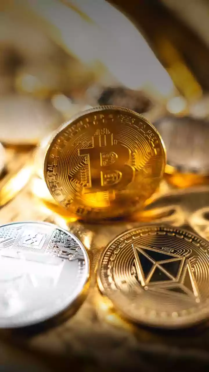 Next 100x Crypto: DeepSnitch AI, Monero, and Dash Rally As SEC Commissioner Backs Financial Privacy