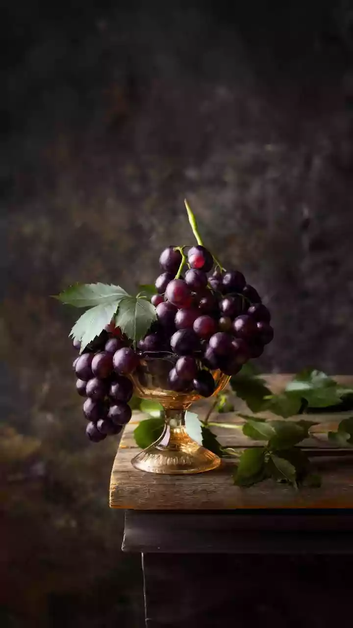 Will eating 12 grapes at midnight ritual change your luck in 2026? Popular New year tradition decoded