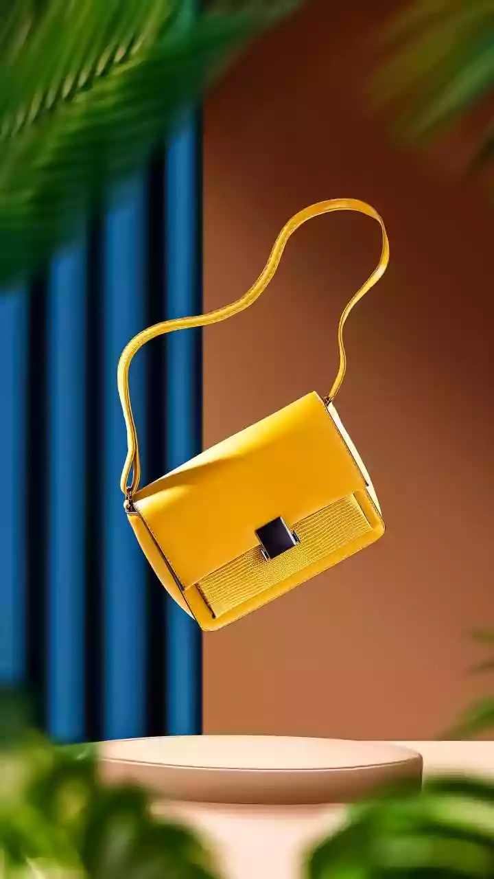 Clutches Reign Supreme: 8 Chic Picks for Everyday Elegance