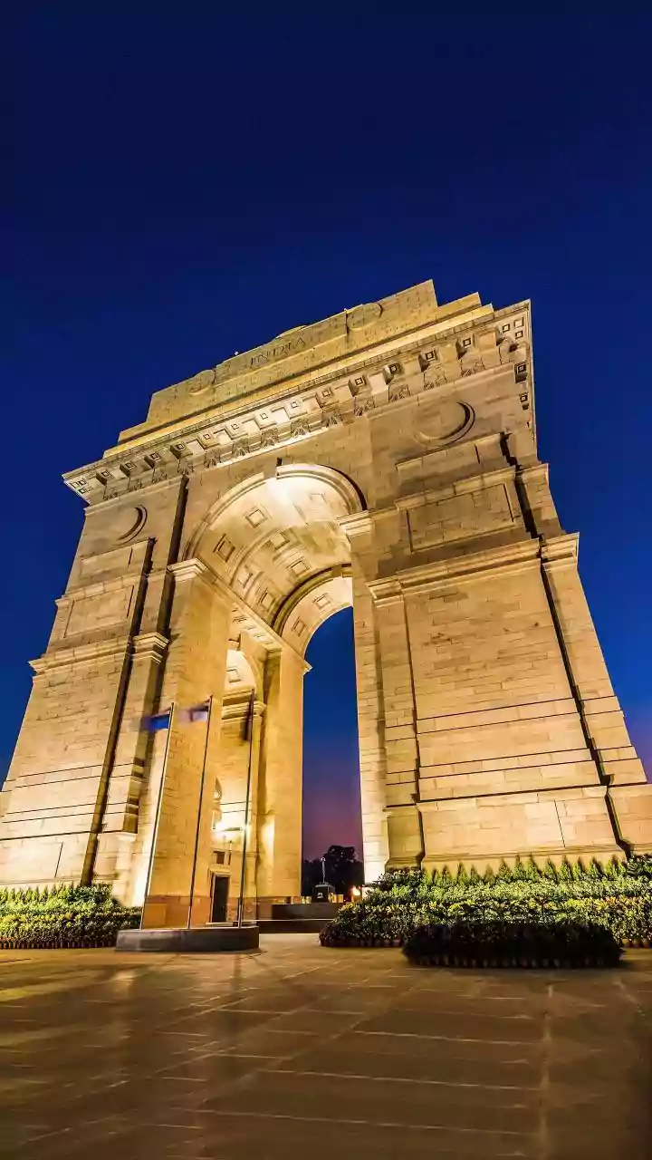 Delhi-NCR air quality improves slightly, remains in poor category