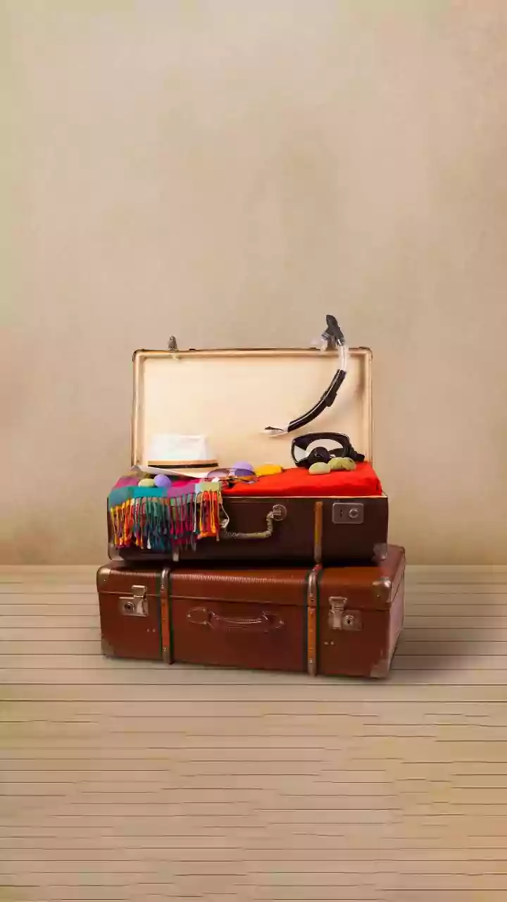 Why Linen Capsule Wardrobes Are Trending Among International Globetrotters
