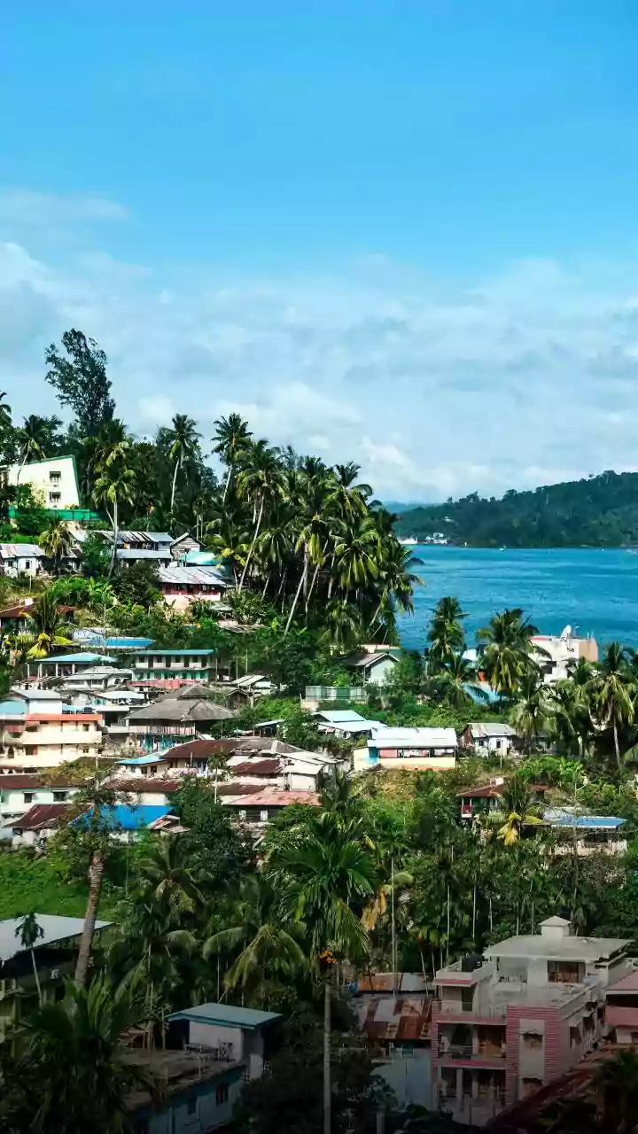 Bangladesh: Indian visa operations suspended in Chittagong amid rising tensions