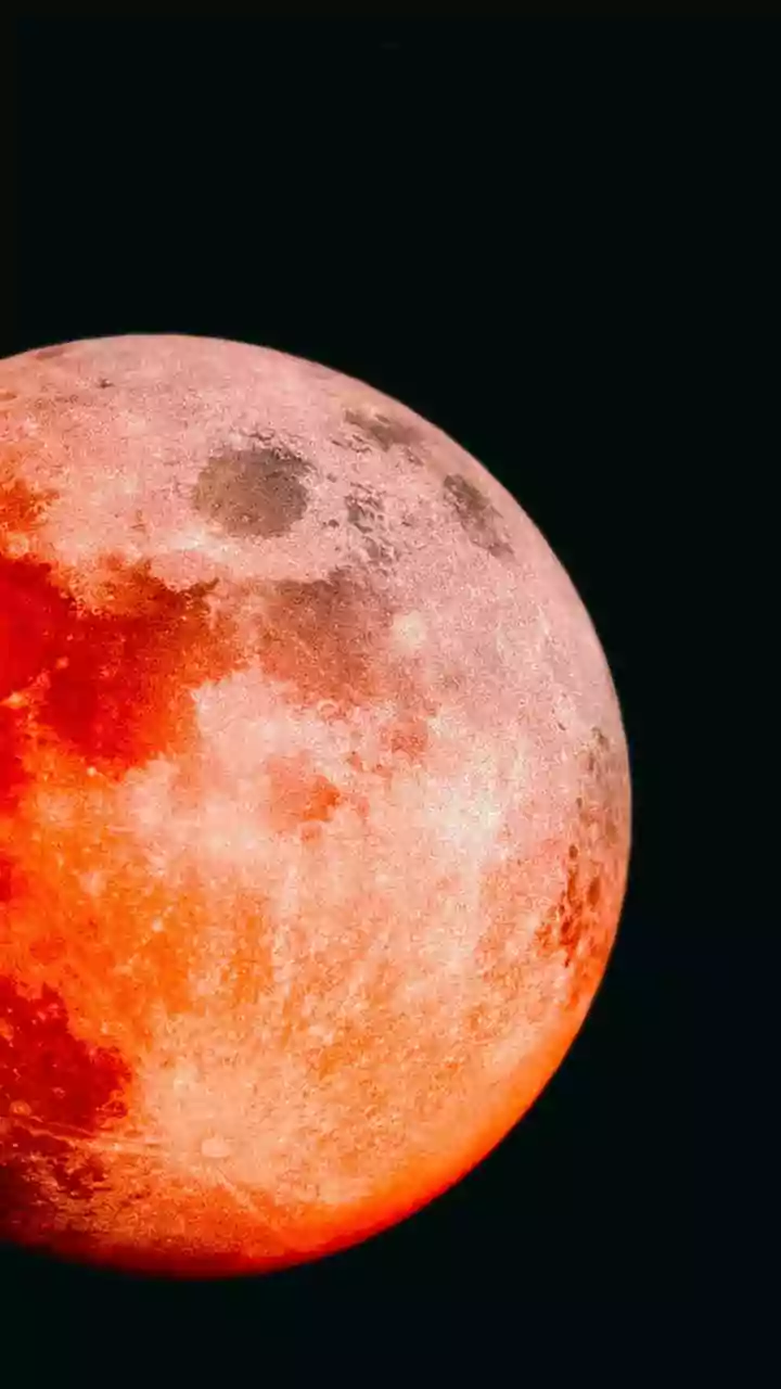 Venus, Equinox And Harvest Moon: Your September 2026 Skywatching Calendar