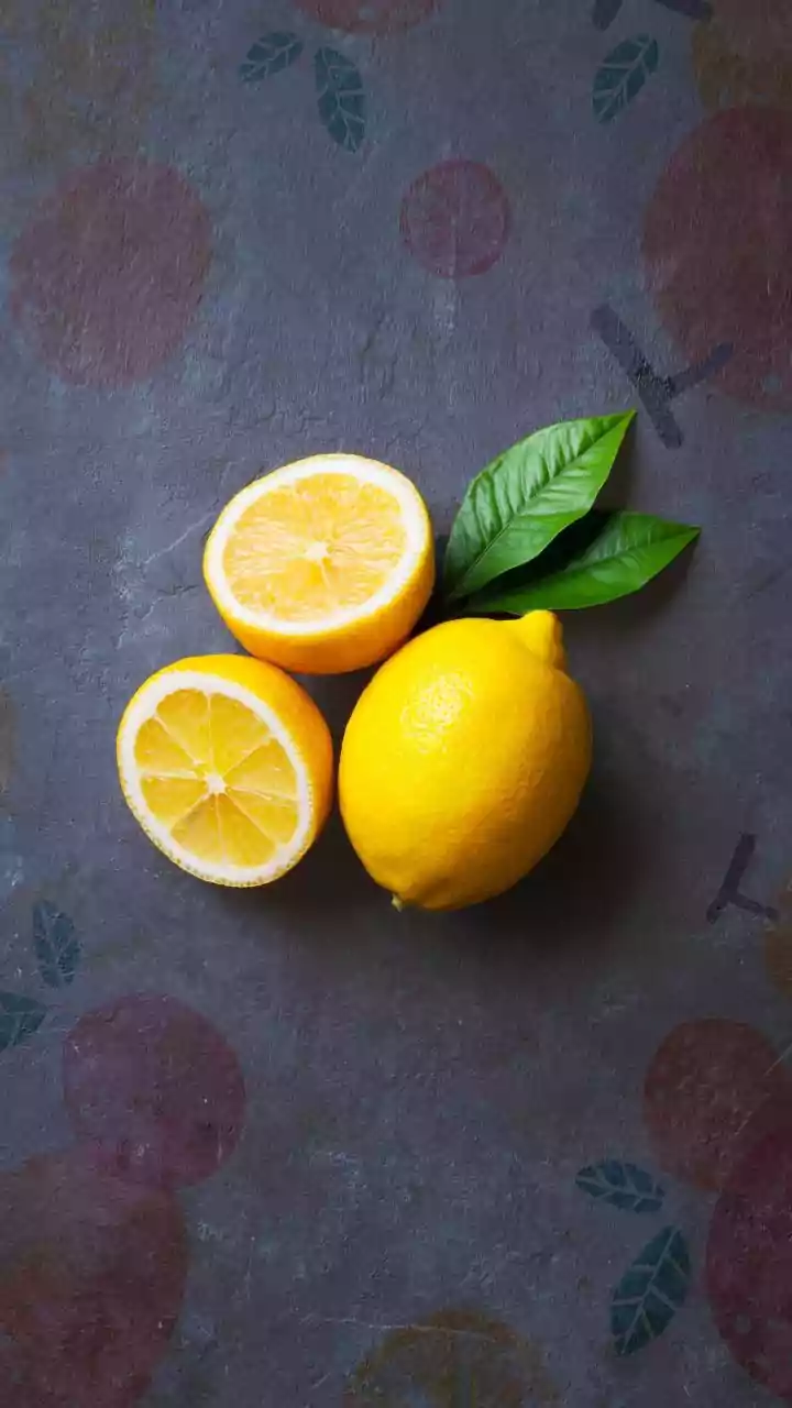 10 Amazing Lemon Benefits for Health & Wellness!