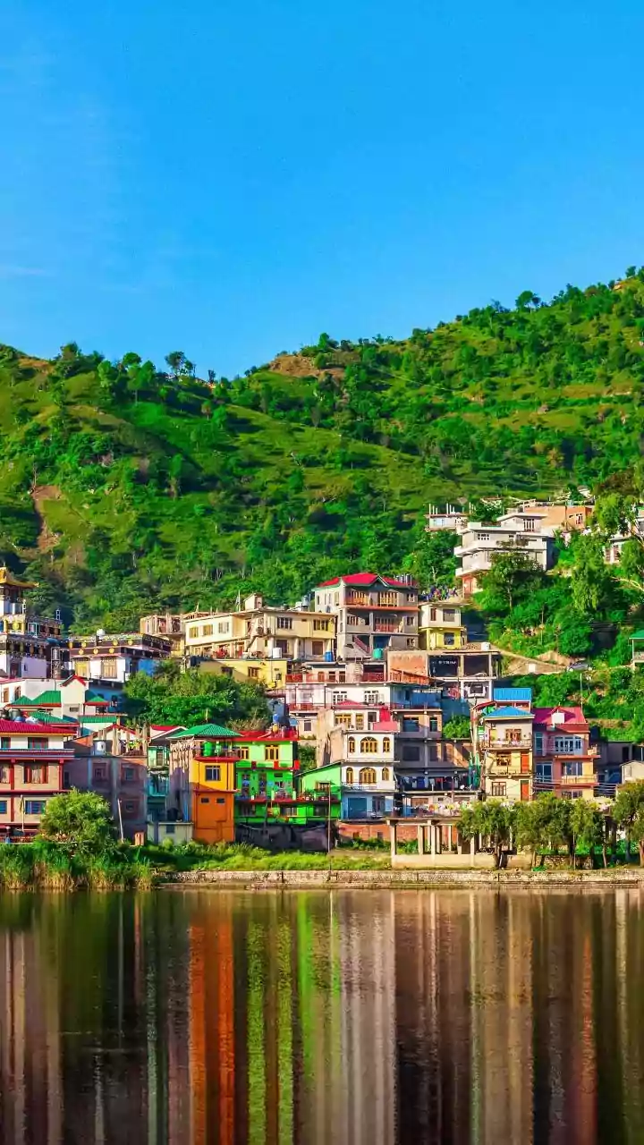 Himachal CM Aids Hamirpur Disaster Victims