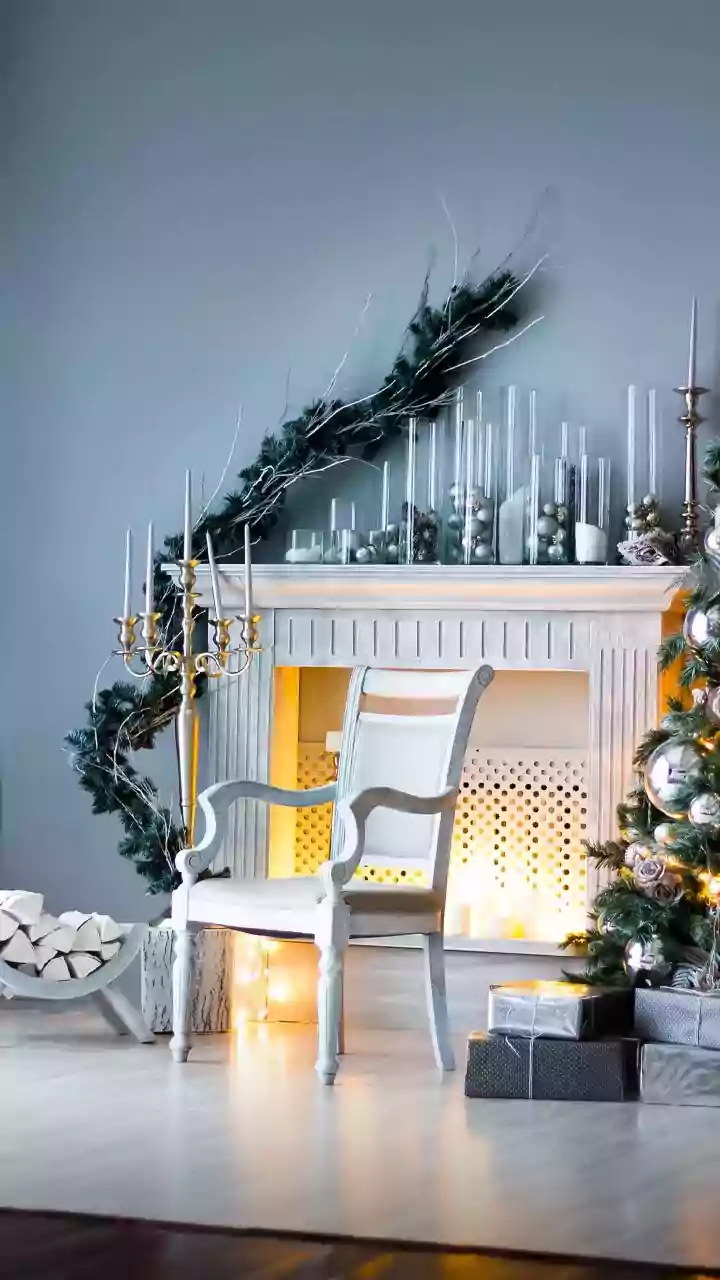 Replacing Disposable Plastic Items With LED Copper Lights Makes Festive Decor Sustainable