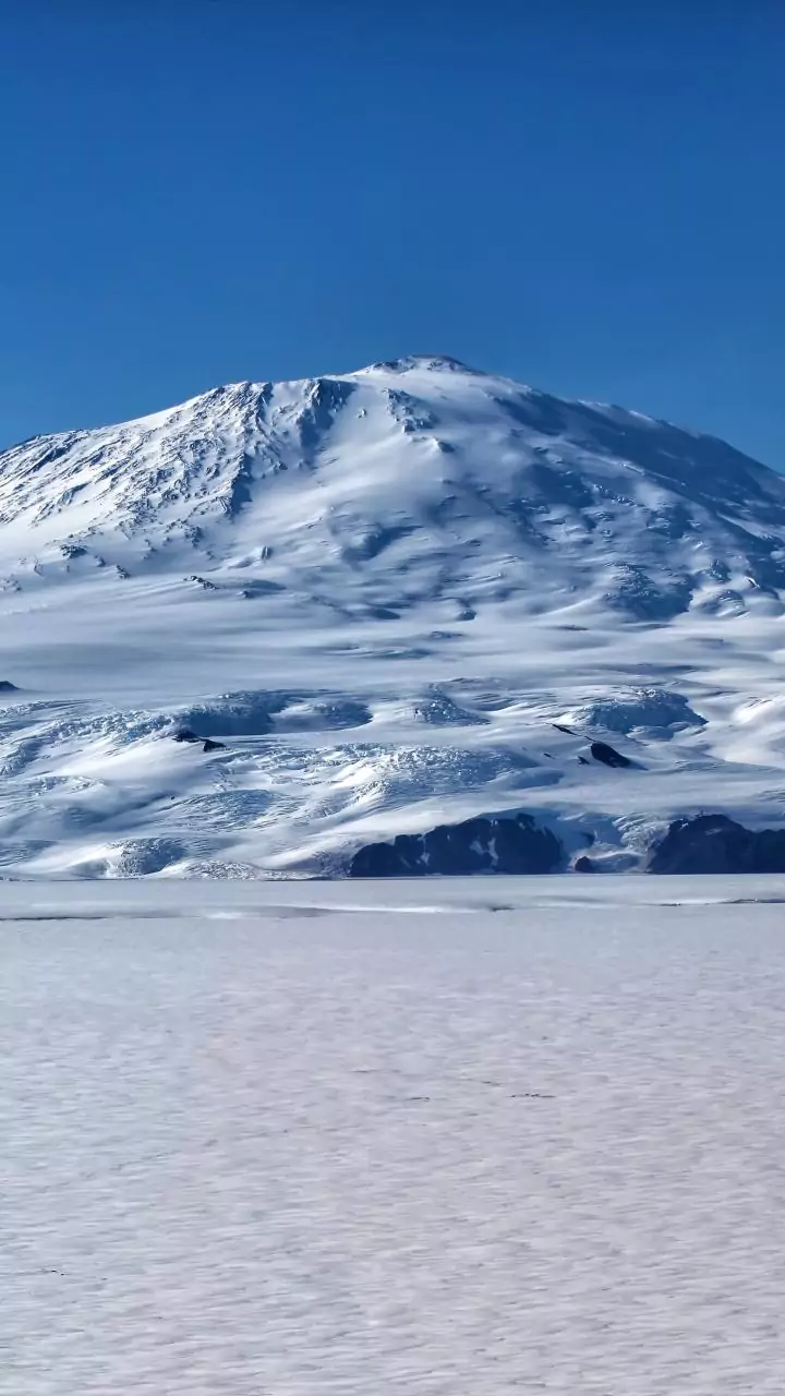 World's 1st ice vault to preserve alpine ice cores in Antarctica
