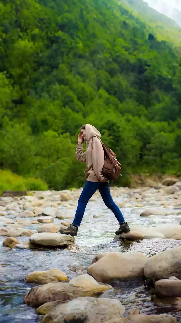 5 health benefits of river walking