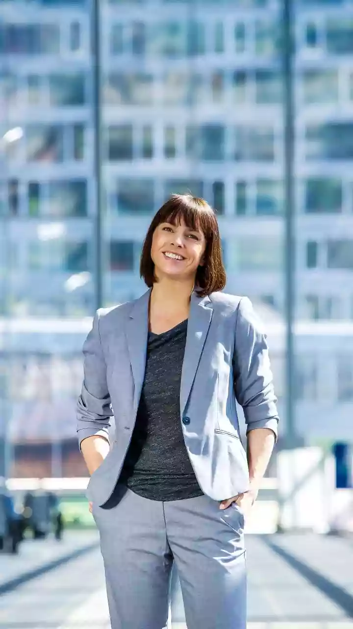 Building Professional Reputation During 90-Day Probation Requires Strategic Entry-Level Onboarding Habits